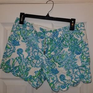 Lilly Pulitzer Scallop Hem Shorts